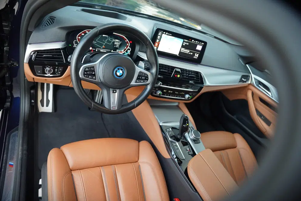 BMW 5-serie 5 Serie Touring 530e xDrive Business Editi uit 2022, foto 4