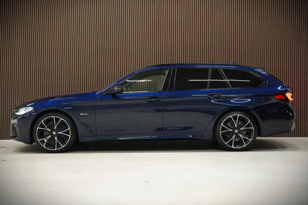 BMW 5-serie 5 Serie Touring 530e xDrive Business Editi uit 2022, foto 9