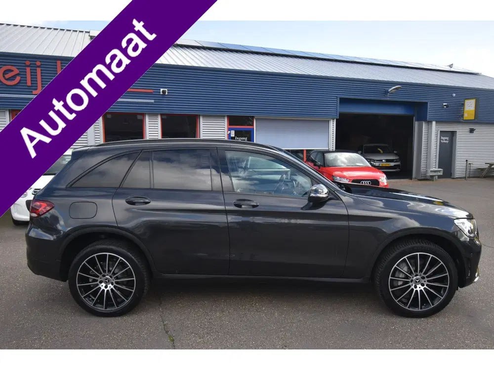 Mercedes-Benz GLC GLC 300e 4MATIC Business Solution AMG uit 2022, foto 2