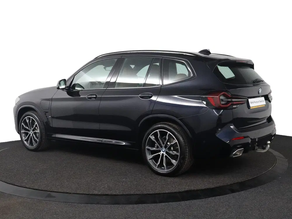 BMW X3 xDrive30e uit 2024, foto 4
