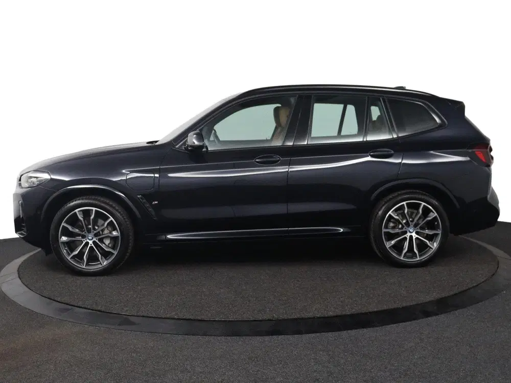 BMW X3 xDrive30e uit 2024, foto 7
