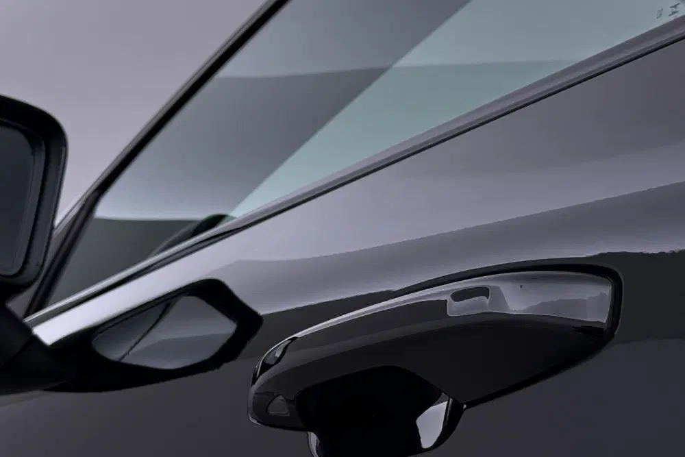 Volvo XC40 2.0 B3 Plus Black Edition uit 2025, foto 14