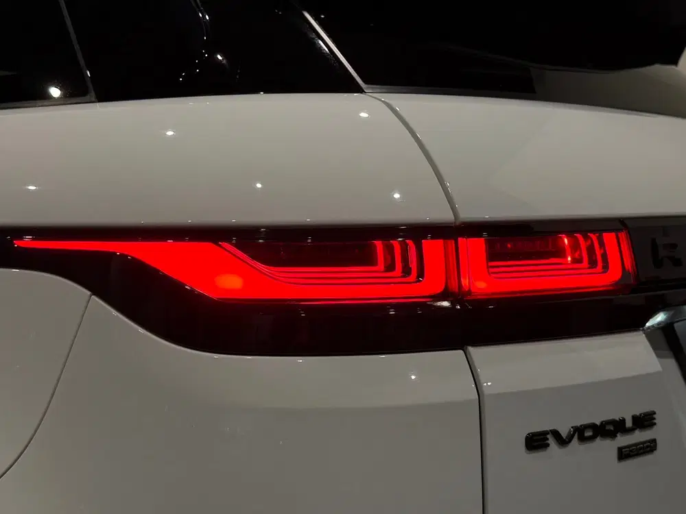 Land Rover Range Rover Evoque 1.5 P300e AWD R-Dynamic SE HYB uit 2021, foto 8