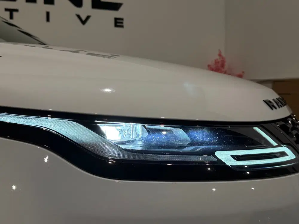 Land Rover Range Rover Evoque 1.5 P300e AWD R-Dynamic SE HYB uit 2021, foto 9