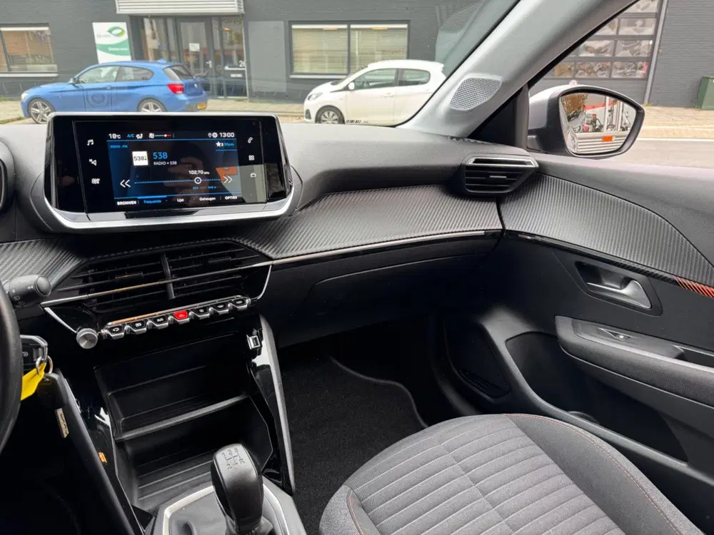 Peugeot 208 1.2 P.Tech Allure CarPlay Navigatie Cruise uit 2020, foto 5