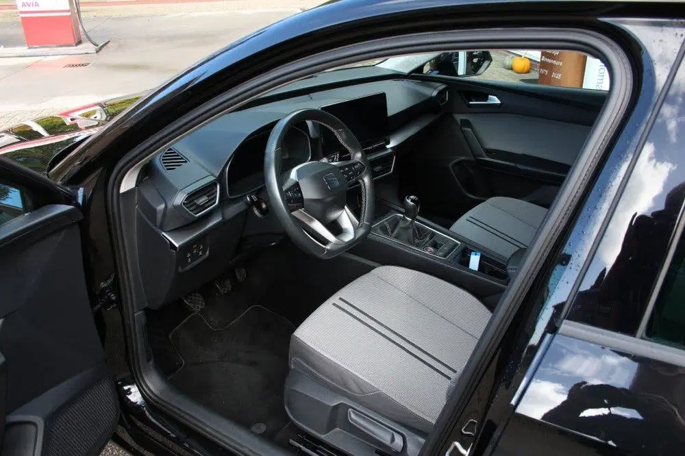 SEAT Leon 1.0 TSI Style Bussess Intens Sportstourer uit 2022, foto 11