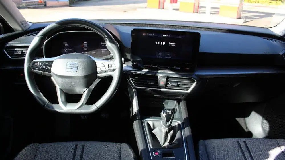 SEAT Leon 1.0 TSI Style Bussess Intens Sportstourer uit 2022, foto 7