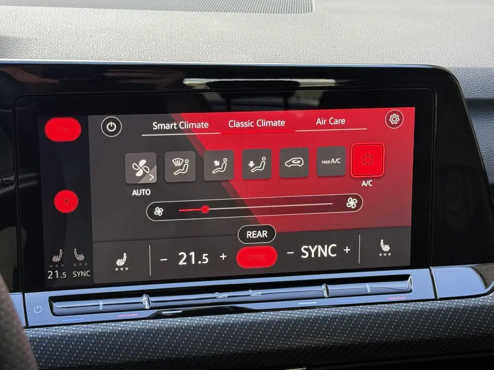 Volkswagen Golf 1.5 eTSI R-Line 150pk uit 2022, foto 13