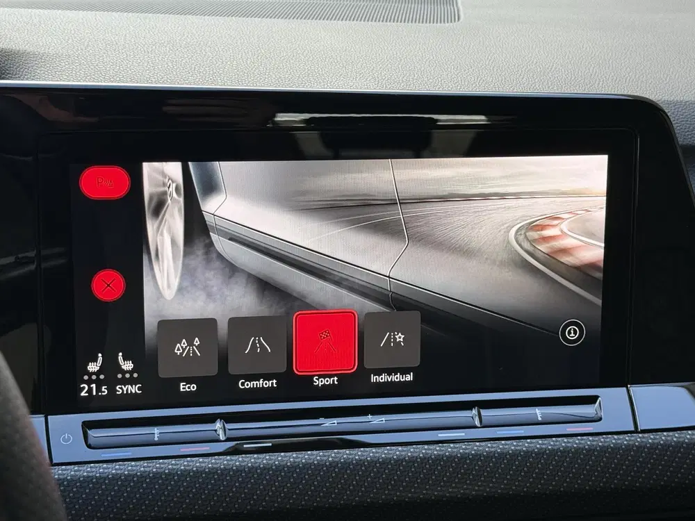 Volkswagen Golf 1.5 eTSI R-Line 150pk uit 2022, foto 14