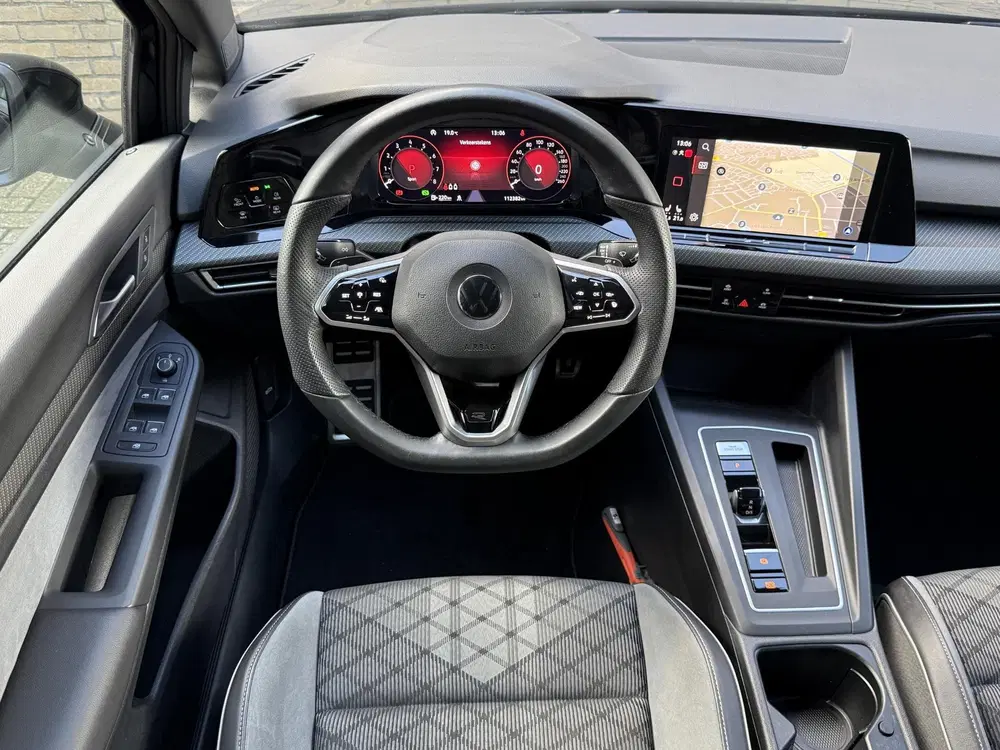 Volkswagen Golf 1.5 eTSI R-Line 150pk uit 2022, foto 3