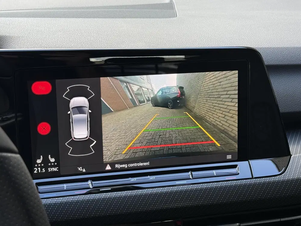 Volkswagen Golf 1.5 eTSI R-Line 150pk uit 2022, foto 6