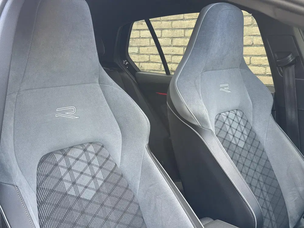Volkswagen Golf 1.5 eTSI R-Line 150pk uit 2022, foto 8