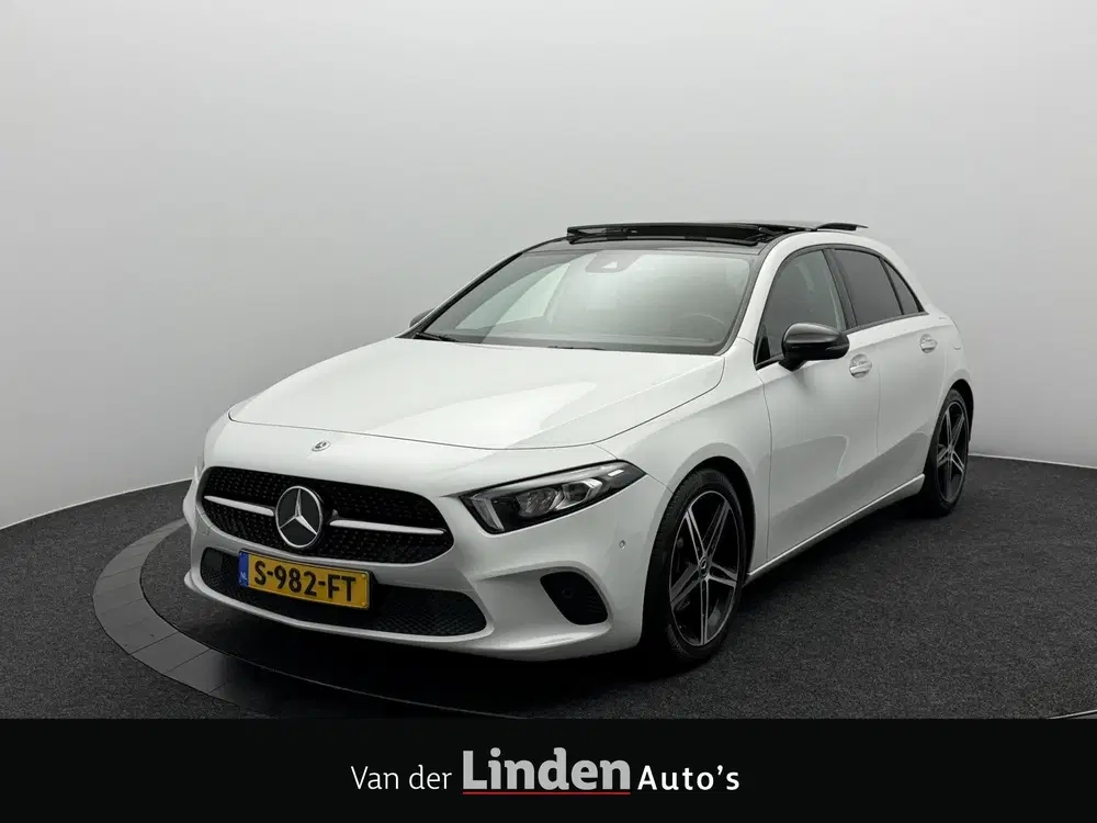 Mercedes-Benz A-Klasse 180 Premium Plus uit 2023