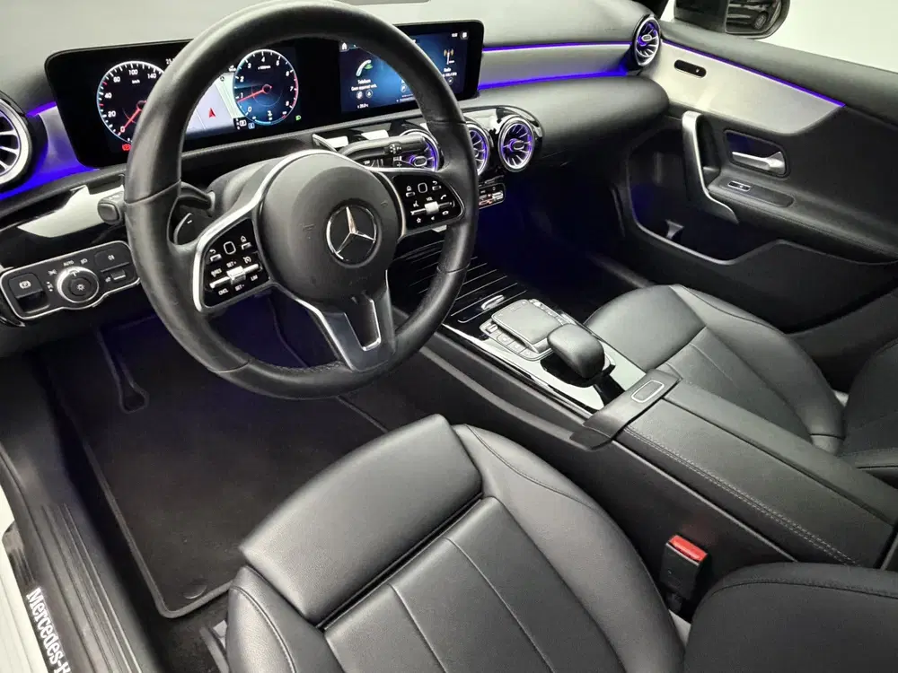 Mercedes-Benz A-Klasse 180 Premium Plus uit 2023, foto 12