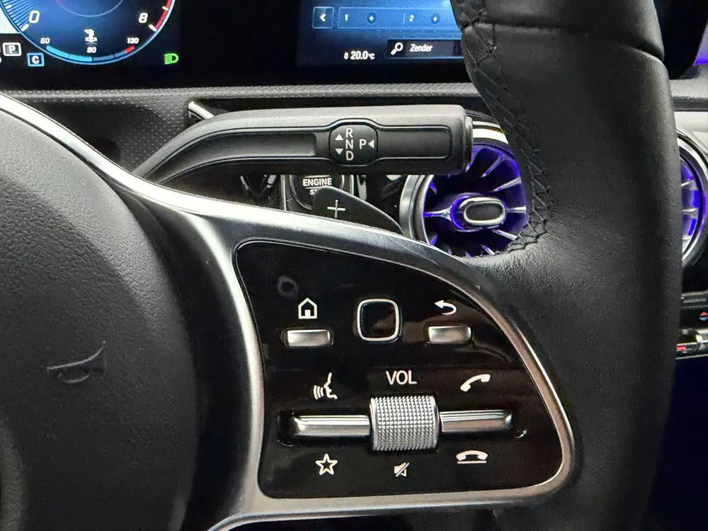 Mercedes-Benz A-Klasse 180 Premium Plus uit 2023, foto 14
