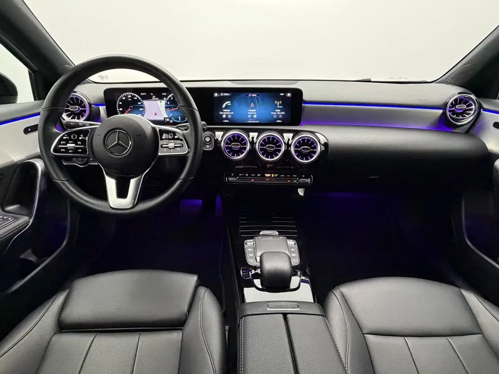 Mercedes-Benz A-Klasse 180 Premium Plus uit 2023, foto 2