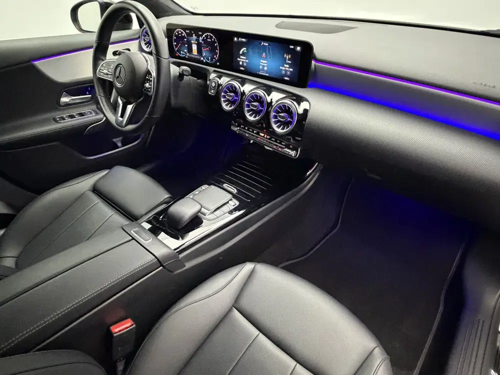Mercedes-Benz A-Klasse 180 Premium Plus uit 2023, foto 7