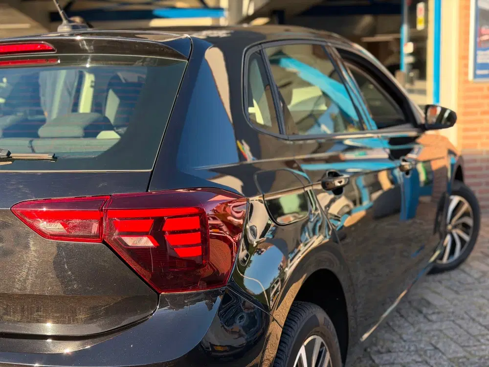 Volkswagen Polo 1.0 TSI Style 2022 ZWART NAVI CLIMA LM NAP uit 2022, foto 8