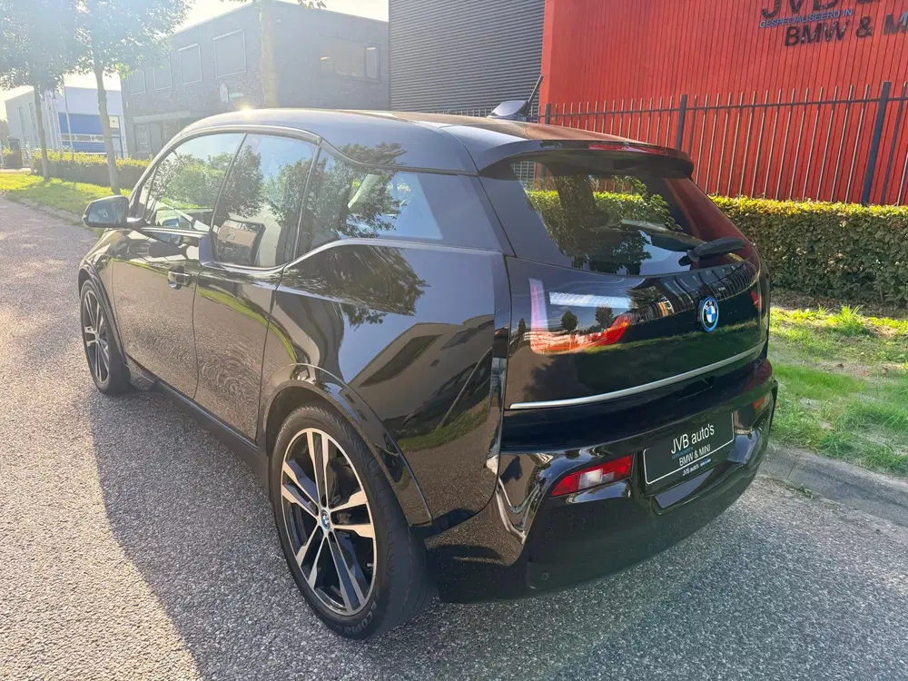 BMW i3 I3S 120Ah 42 kWh uit 2022, foto 2