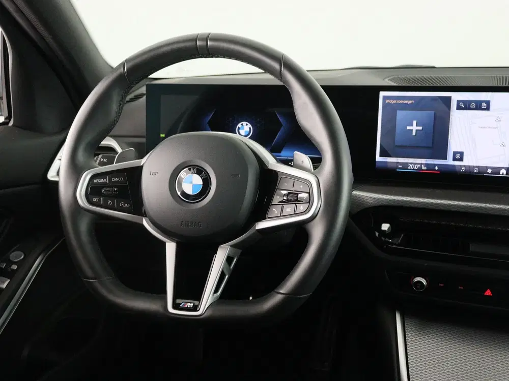 BMW 3-serie 320i Sedan M-Sport uit 2025, foto 2