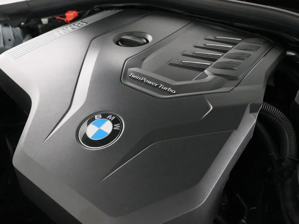 BMW 3-serie 320i Sedan M-Sport uit 2025, foto 6