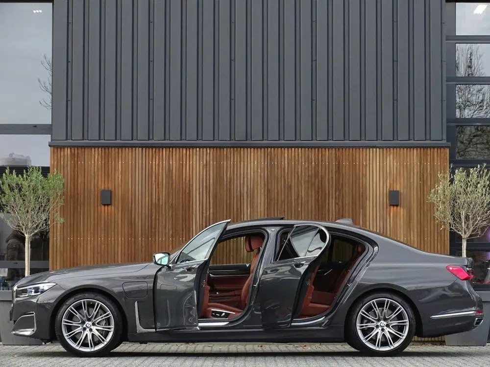 BMW 7-serie 745e 394PK M- Individual VIP uit 2019, foto 6