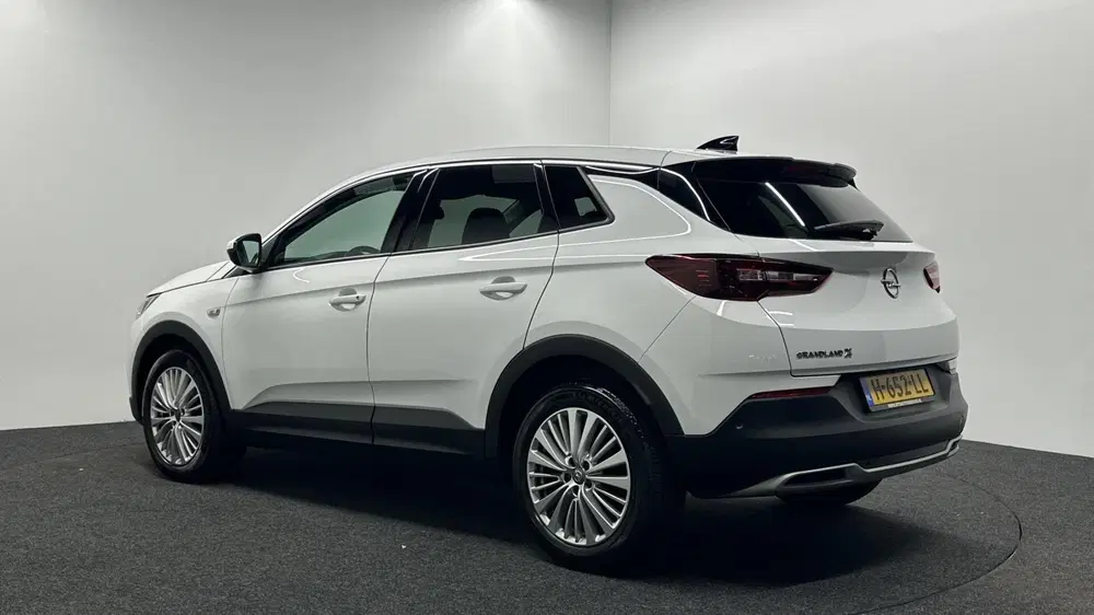 Opel Grandland 1.2 Turbo Innovation PANO CAMERA LM ECC CR uit 2020, foto 9