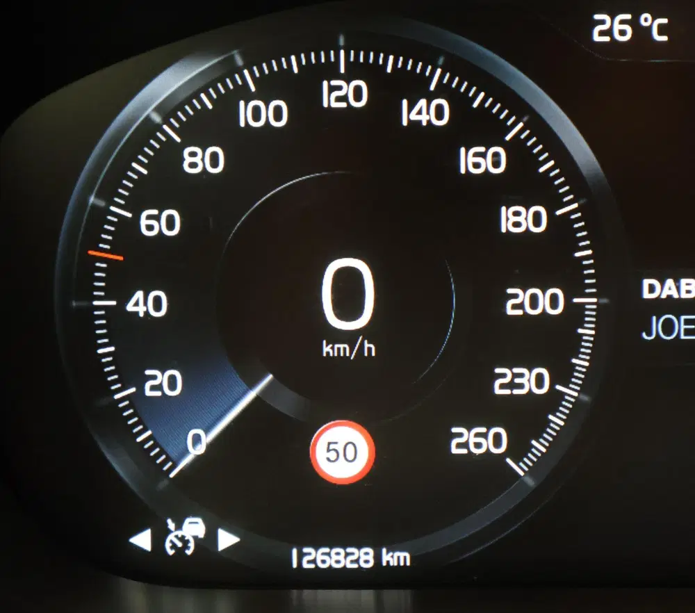 Volvo XC60 T8 390PK Plug in Hybrid AWD R-Design uit 2019, foto 10