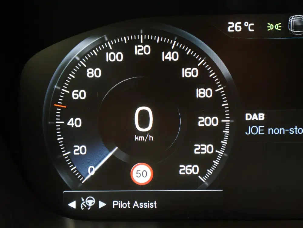 Volvo XC60 T8 390PK Plug in Hybrid AWD R-Design uit 2019, foto 12