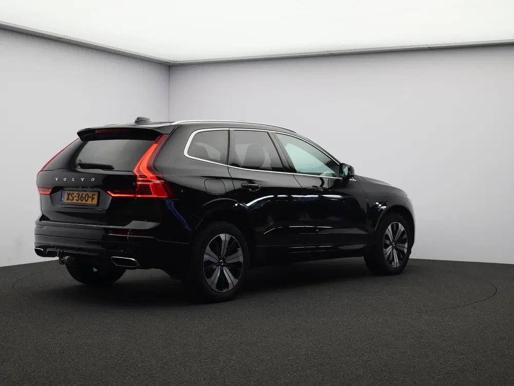 Volvo XC60 T8 390PK Plug in Hybrid AWD R-Design uit 2019, foto 2