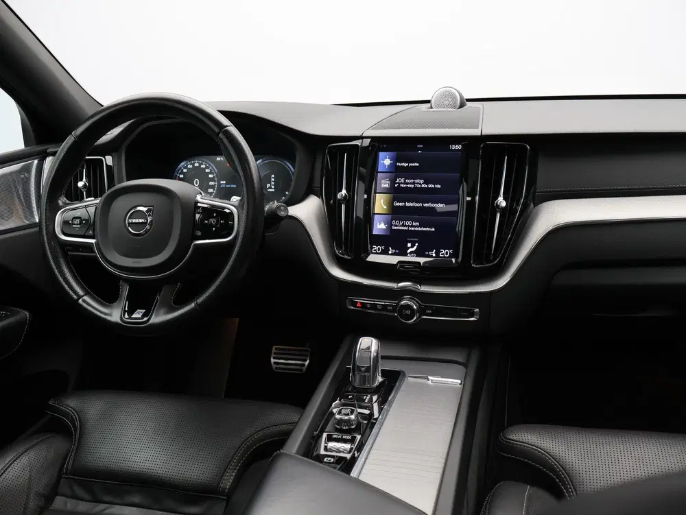 Volvo XC60 T8 390PK Plug in Hybrid AWD R-Design uit 2019, foto 3