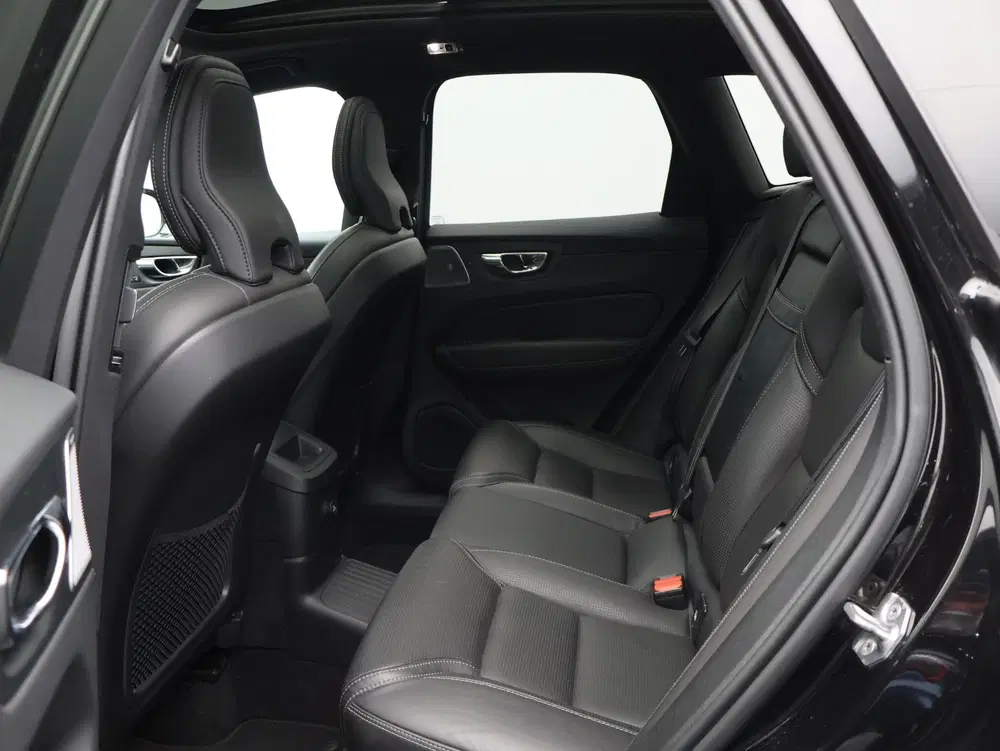 Volvo XC60 T8 390PK Plug in Hybrid AWD R-Design uit 2019, foto 6