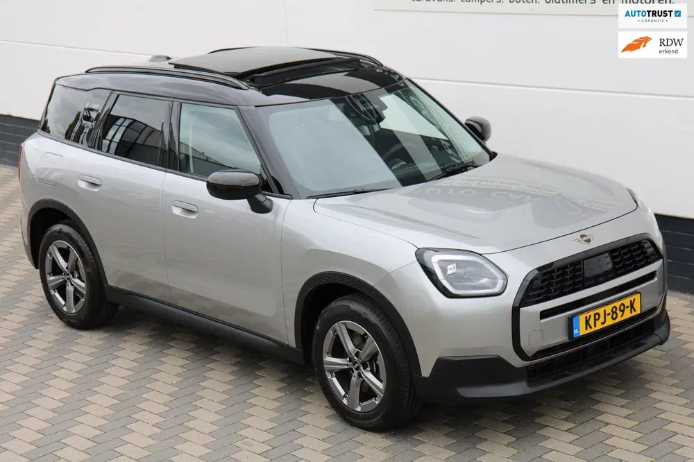 Mini Countryman 1.5 C Favoured L Pano LED HUD Leder BTW uit 2025