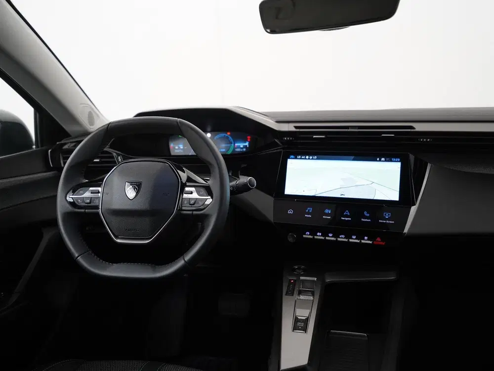 Peugeot 408 1.2 Hybrid 145 e-DCS6 Allure uit 2025, foto 5