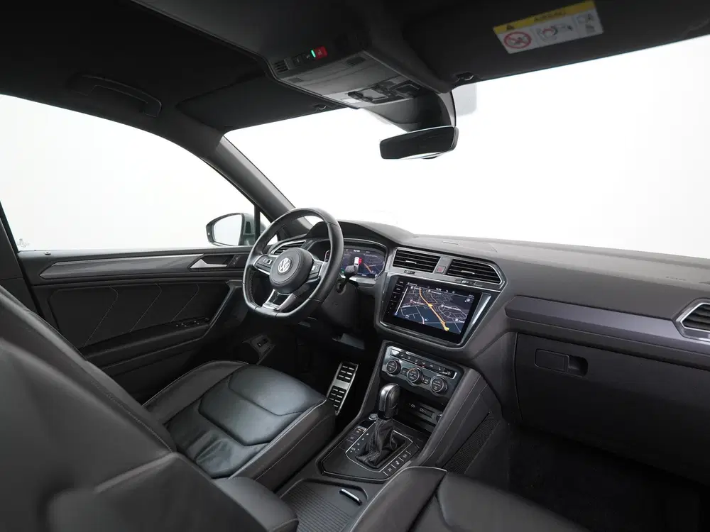 Volkswagen Tiguan Allspace 1.5 TSI R-Line DSG uit 2021, foto 2