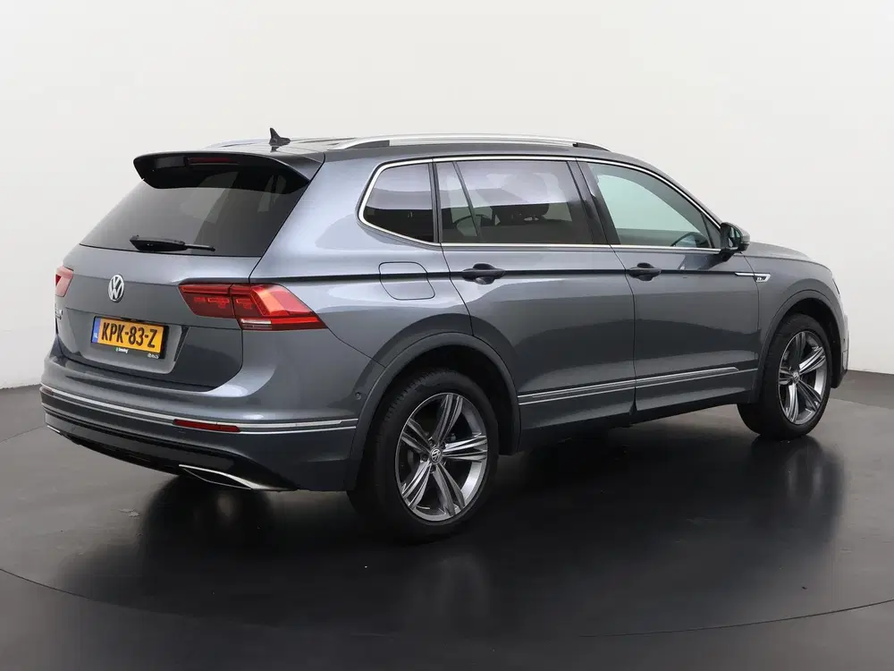 Volkswagen Tiguan Allspace 1.5 TSI R-Line DSG uit 2021, foto 4