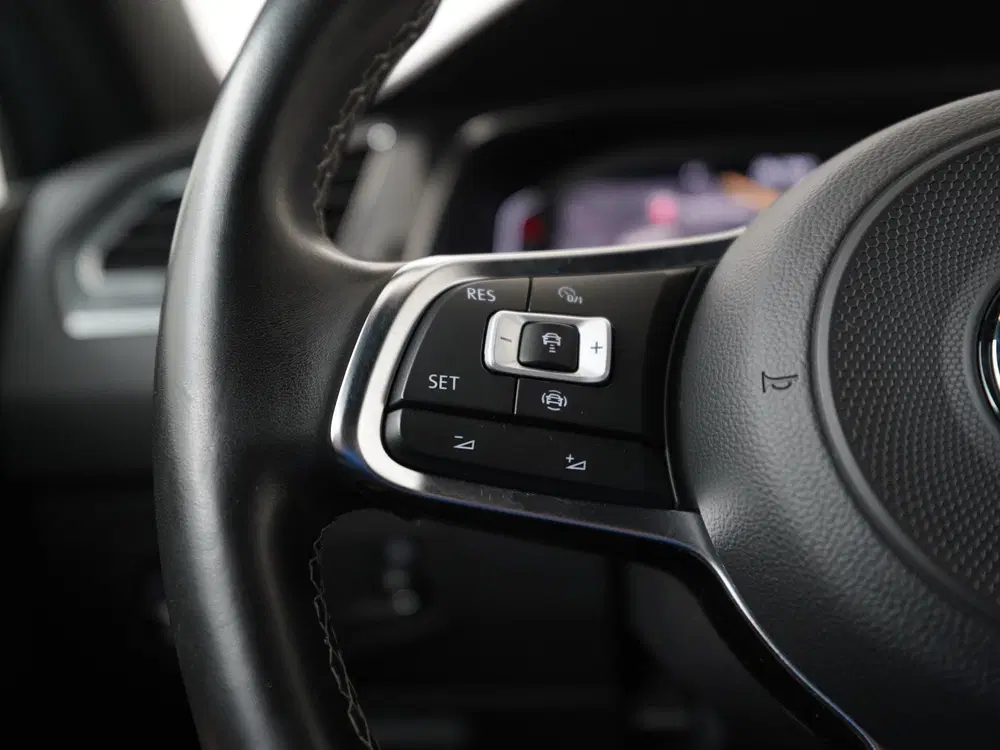 Volkswagen Tiguan Allspace 1.5 TSI R-Line DSG uit 2021, foto 7