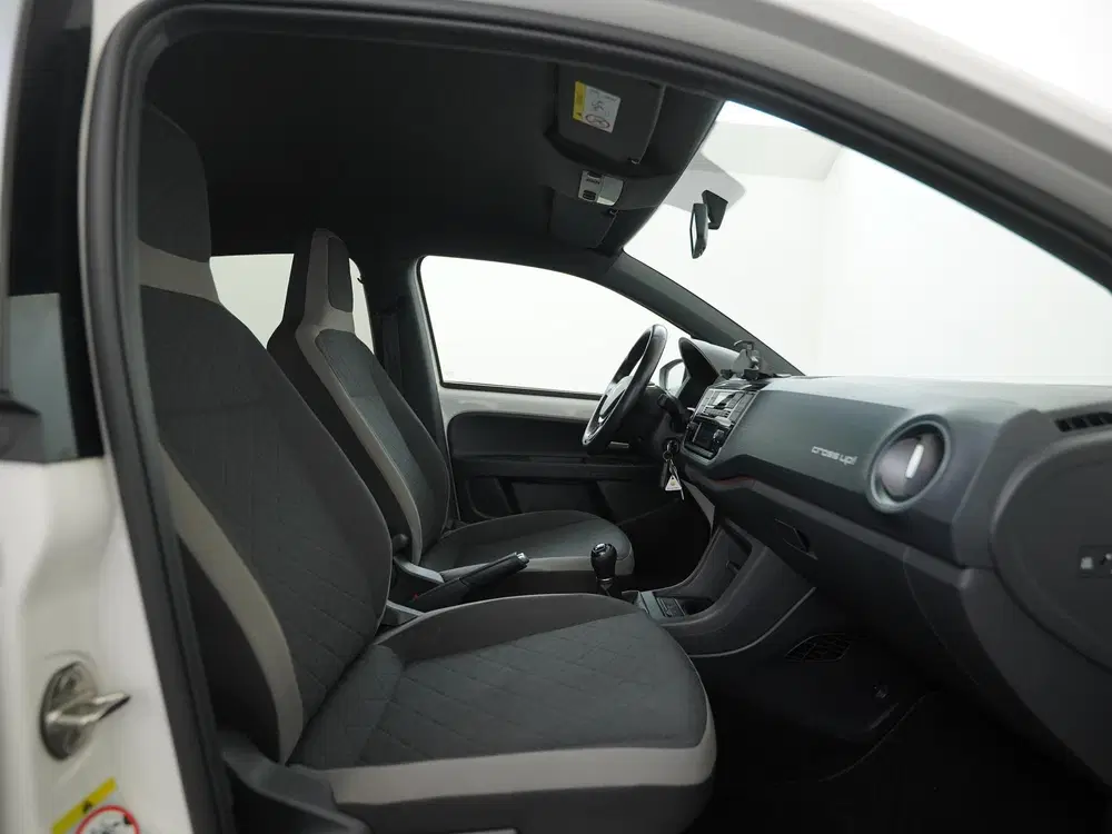 Volkswagen up! 1.0 BMT Cross up uit 2019, foto 3