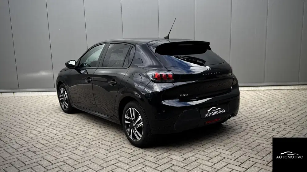 Peugeot 208 1.2 PureTech uit 2023, foto 2