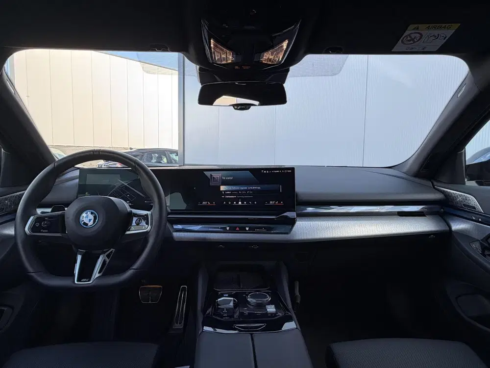 BMW i5 MSportPro uit 2025, foto 8