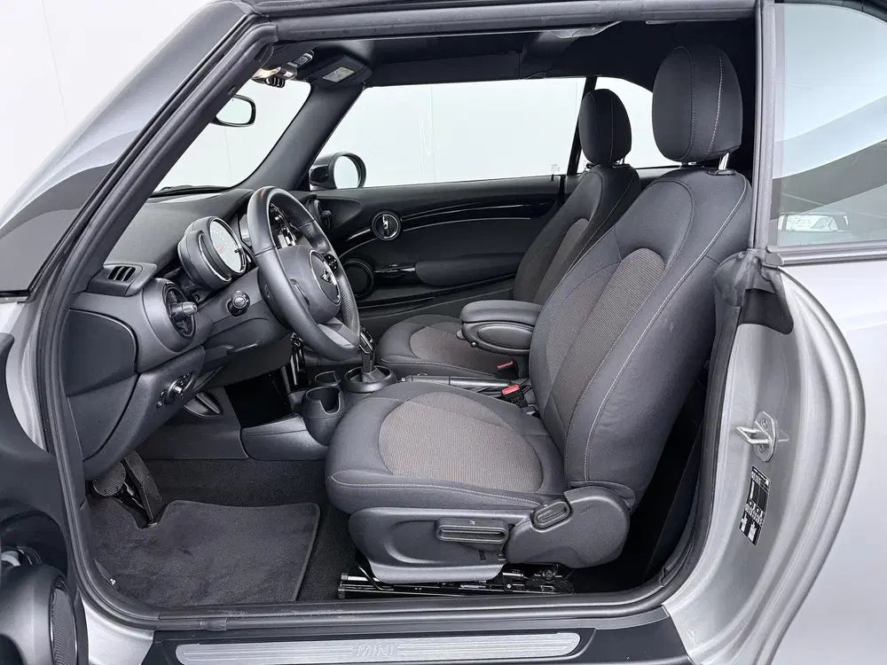 Mini Cabrio Cooper Stoelverwarming uit 2023, foto 4