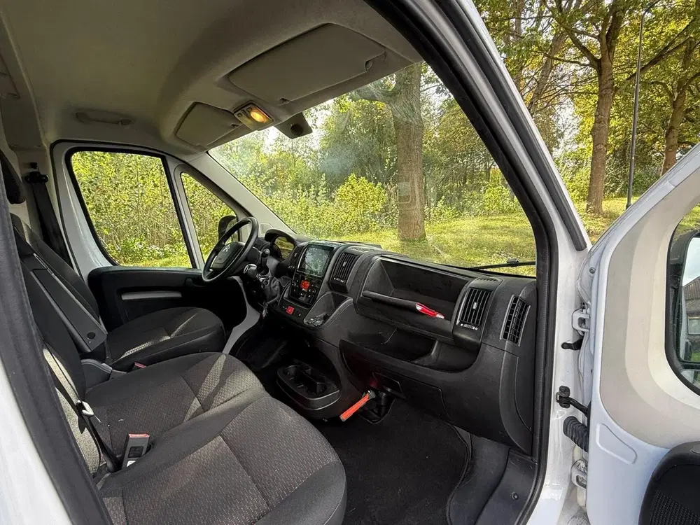 Citroën Jumper Citroen Jumper bestel 2.2 BlueHDi 120 L2H2 uit 2023, foto 14