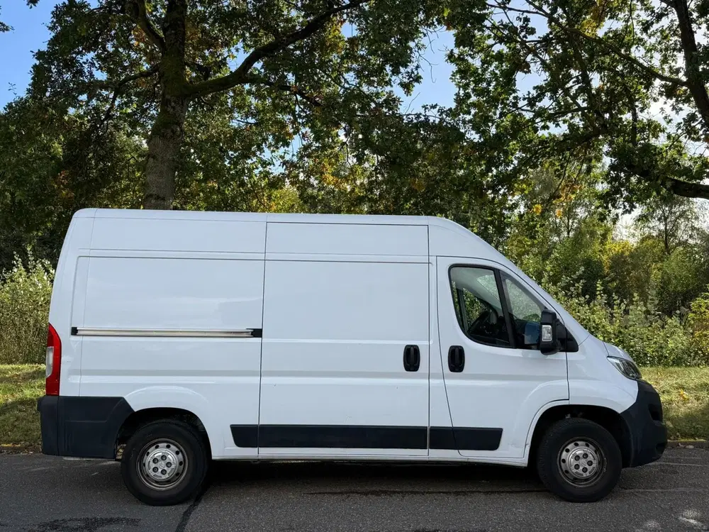 Citroën Jumper Citroen Jumper bestel 2.2 BlueHDi 120 L2H2 uit 2023, foto 3