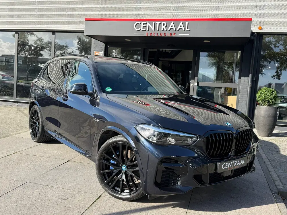BMW X5 XDrive45e High Exe Pano uit 2021, foto 3