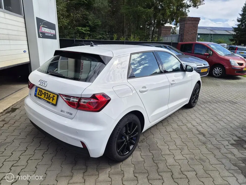 Audi A1 25 TFSI virtual cockpit uit 2019, foto 13