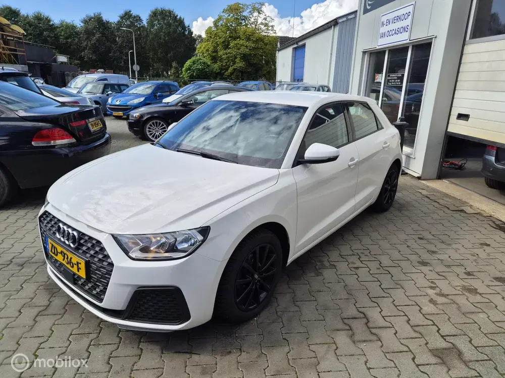 Audi A1 25 TFSI virtual cockpit uit 2019, foto 14