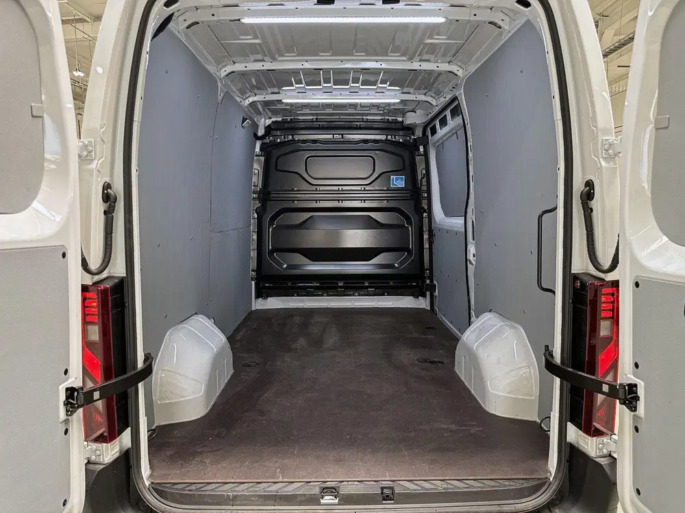 Nissan Interstar L2H2 Limited 87 kWh Lat om Lat uit 2025, foto 9