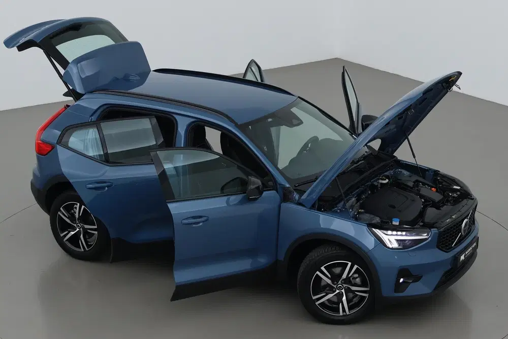 Volvo XC40 B3 Plus Dark uit 2024, foto 6