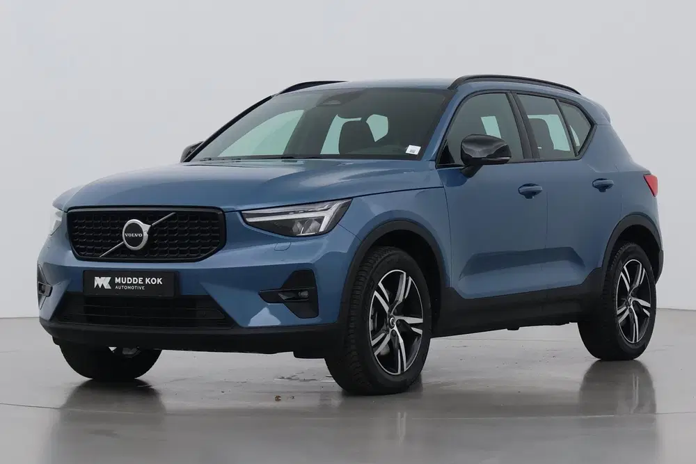 Volvo XC40 B3 Plus Dark uit 2024, foto 8