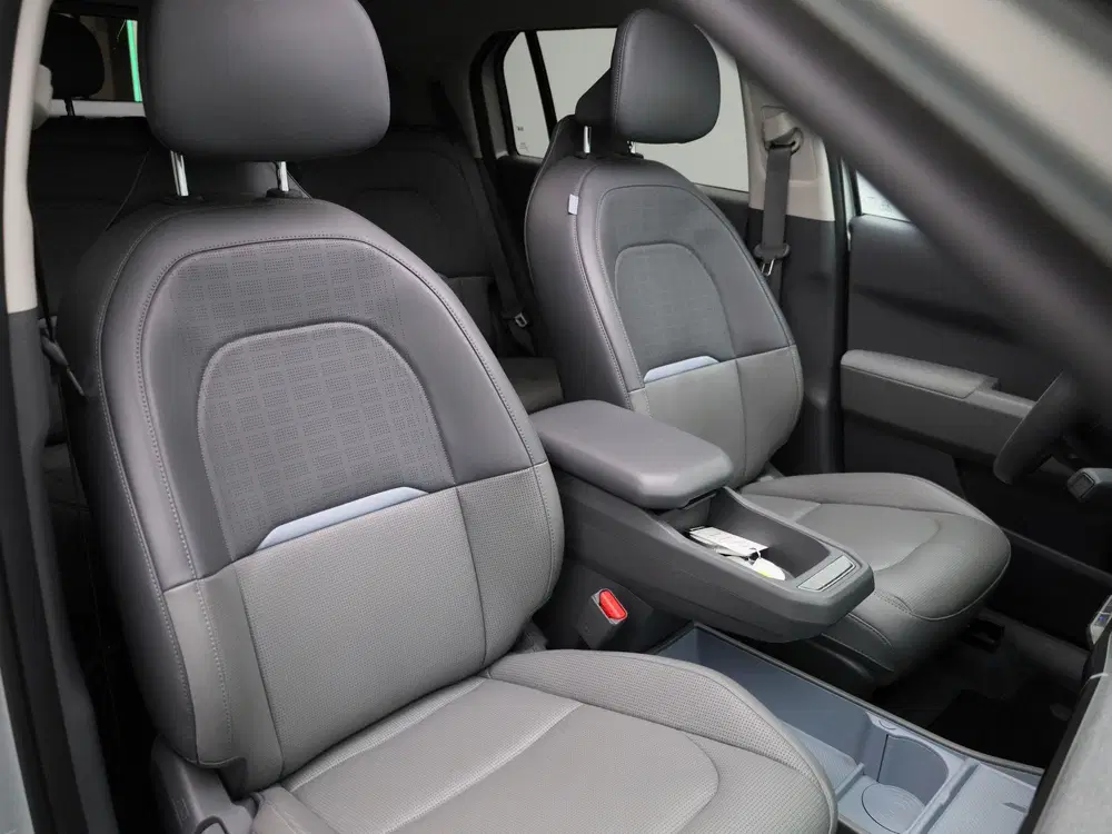 Kia EV3 Plus Advanced 81.4 kWh uit 2025, foto 7